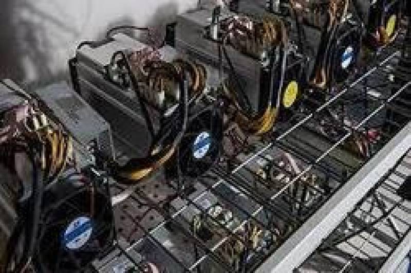 کشف 10 دستگاه استخراج ارز دیجیتال در کرمان